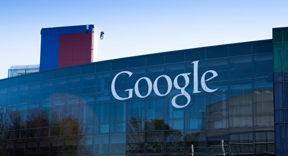 মোবাইল Google CEO 11টি Daydream-সামঞ্জস্যপূর্ণ ফোনের প্রতিশ্রুতি দিয়েছেন